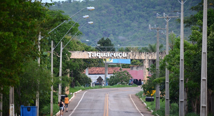 Taquaruçu, antes denominado município de Taquarussu do Porto, foi emancipado de Porto Nacional em 1º de janeiro de 1988