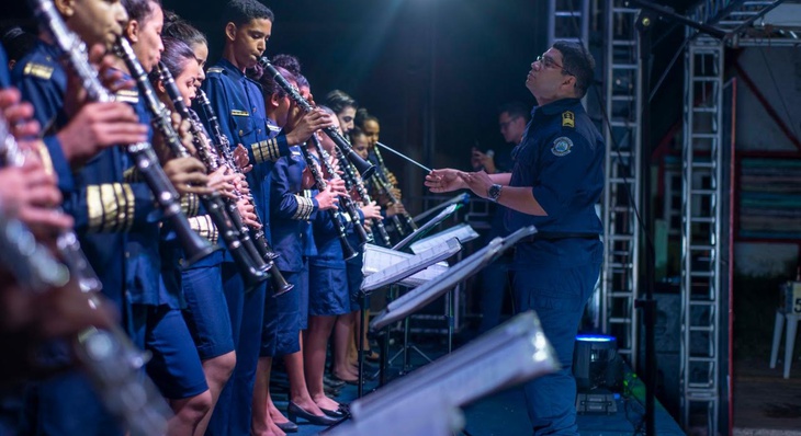 Programa voltado para a o ensino musical tem mudado a vida de jovens palmenses