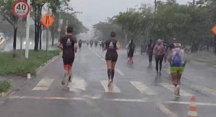 Agentes de trânsito fizeram o acompanhamento dos atletas durante a Meia Maratona do Tocantins e do Passeio Ciclístico do TCE/TO