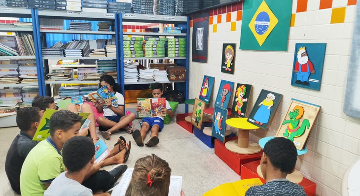 As atividades visam desenvolver nas crianças o gosto pela leitura, a imaginação e o interesse pela cultura brasileira