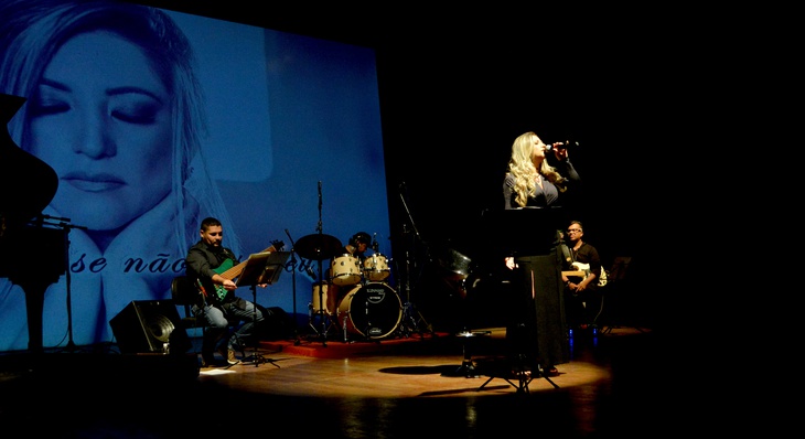 Por meio do projeto 4ª Clássica, a Fundação Cultural de Palmas promove, no Theatro Fernanda Monentegro, concertos musicais eruditos e populares, instrumentais e vocais