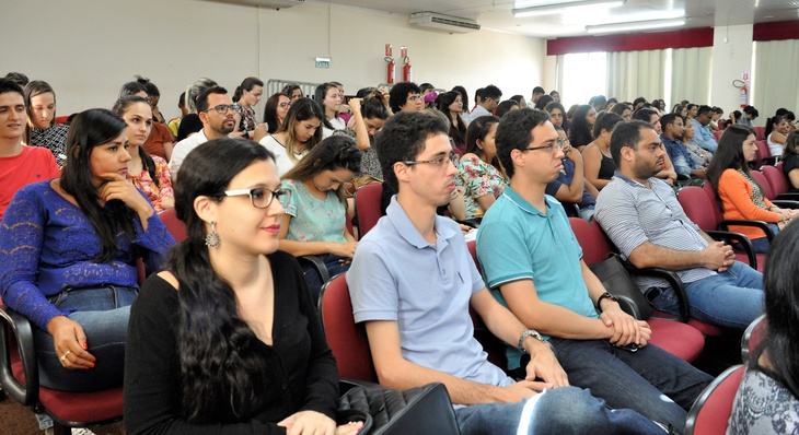  Os residentes, preceptores, tutores e coordenadores dos cursos foram recebidos no auditório do principal do Centro Universitário Luterano de Palmas
