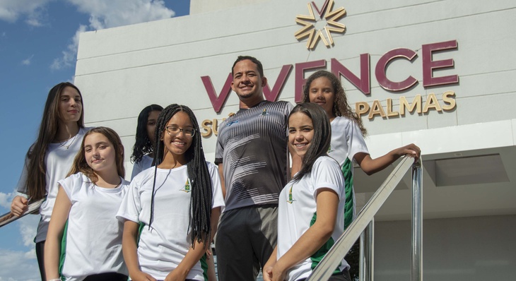 Professor de Educação Física Alisson Rangel, já foi professor da rede municipal de ensino, hoje é técnico da equipe de voleibol feminina da Capital Federal