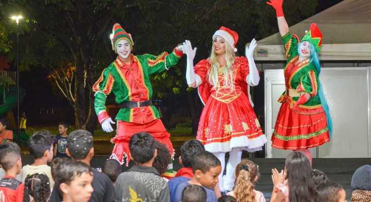 Buritirana receberá  Show do Batatinha,  Papai Noel, teatro e atrações musicais