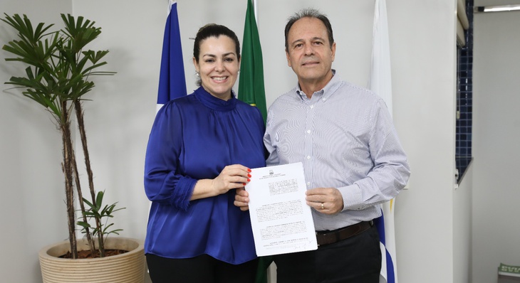 Prefeita Cinthia recebeu reitor da UFT, Bovolato, nesta quarta-feira, 20, para assinatura dos contratos