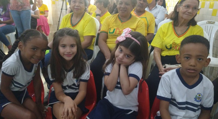 Mestra Núbia Pereira Brito Oliveira: "as crianças aprendem com os velhos e os velhos aprendem com as crianças"
