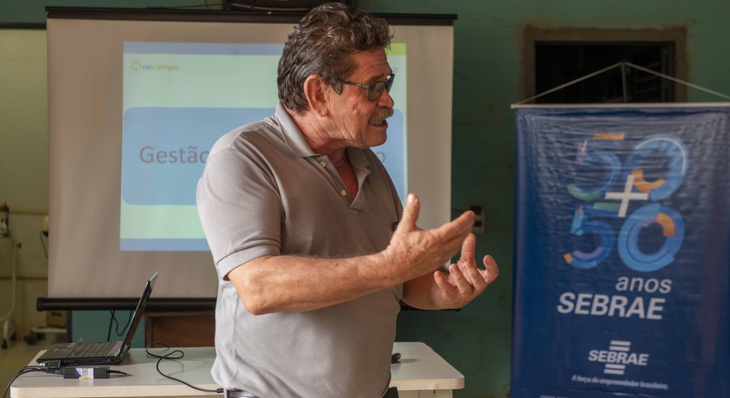 Médico veterinário e instrutor do Sebrae, Geraldinho Paz, leva palestra sobre gestão de agronegócio
