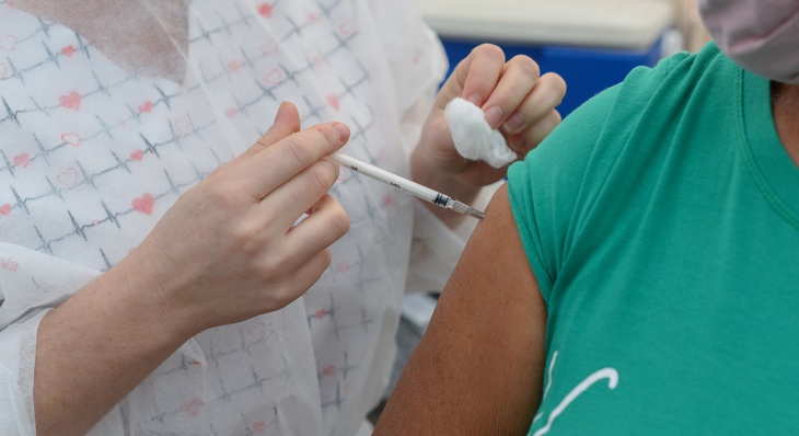 Vacinação contra a Covid-19 e Influenza ocorre em 16 Unidades de Saúde da Família nesta segunda, 24