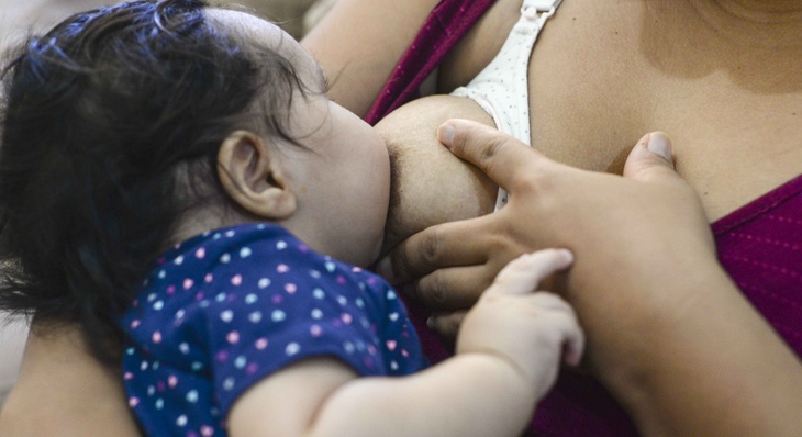 “Nós sabemos que o leite materno é a melhor fonte de nutrição para maioria dos bebês", diz a especialista