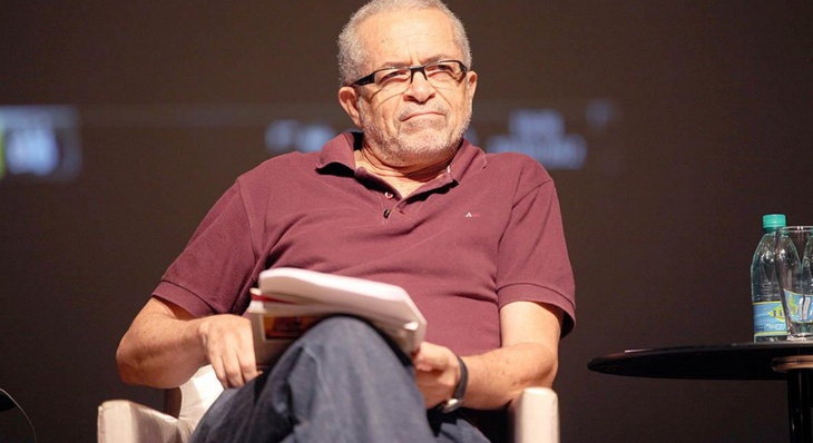  O jornalista, escritor e compositor José Sebastião Pinheiro, também conhecido como Tião Pinheiro,  dá nome à honraria 