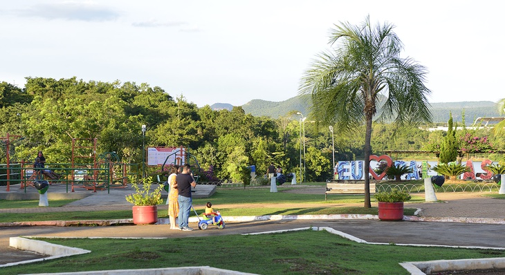Praças e parque são atrações em Palmas