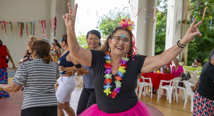 "Queria ser a bailarina mais cheguei do baile dos idosos, queria chegar brilhando", Maria Abadia de Oliveira Barros, durante o Grito de Carnaval do Parque da Pessoa Idosa