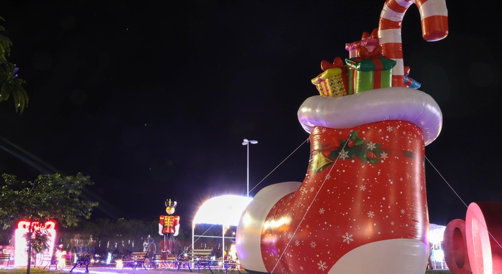 Público poderá conferir a decoração natalina até janeiro de 2022