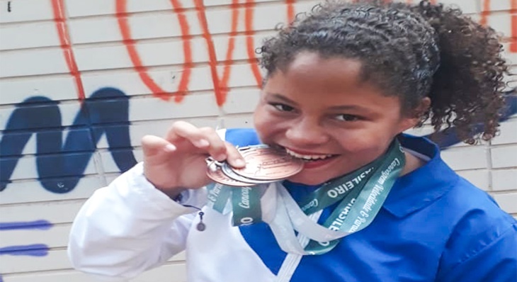 A representante palmense Jennyffer Rayelle Nascimento Santos, 14 anos, conquistou três medalhas no Campeonato Brasileiro de Canoagem 
