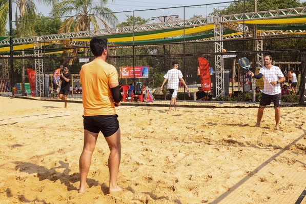 Campeonato de Beach Tênis segue até o domingo, 25