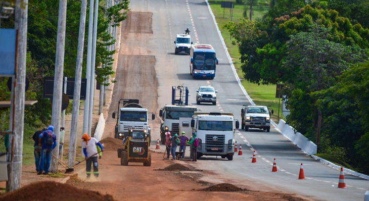 Trabalho de recuperação de avenida seguirá por todo sentido sul da avenida até o Estádio Nilton Santos
