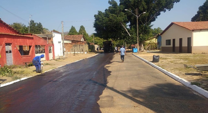Ruas e avenidas de Taquaruçu estão sendo recapeadas para garantir maior qualidade do tráfego no distrito durante o FGT 