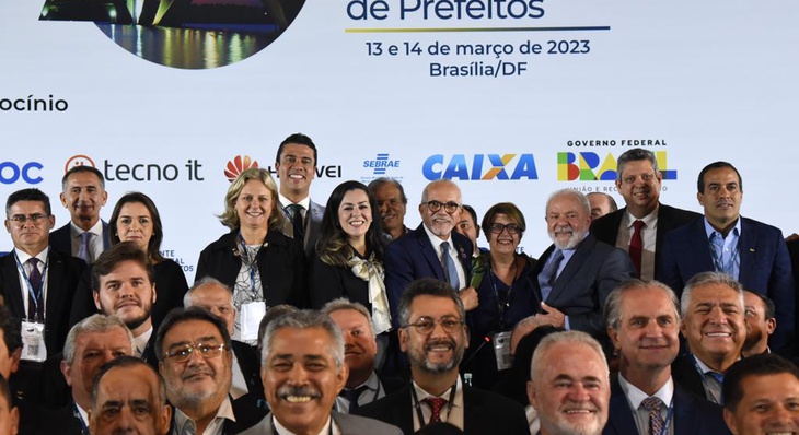 Posse de Cinthia aconteceu em Brasília, e contou com a participação do presidente da república, Luiz Inácio Lula da Silva