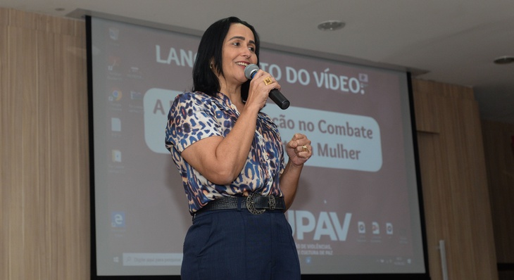 Representando a prefeita de Palmas, Cinthia Ribeiro, a titular da Sedes, Patrícia Amaral, ressaltou a rede institucional de atendimento às mulheres