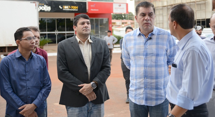Jocélio Santos, Major Leonardo, Prefeito Carlos Amastha, Toninho da Miracema (da esquerda para direita), durante lançamento dos novos pontos de ônibus