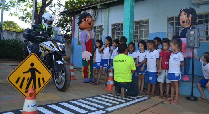 A ação contou com apoio dos motociclistas de fiscalização da Sesmu e a participação da equipe do Detran-TO