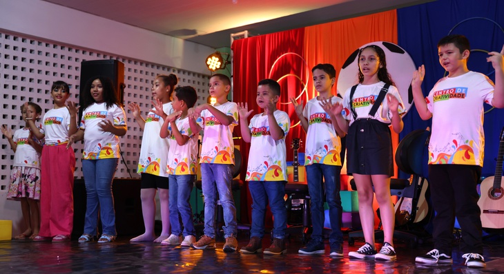 Turmas de alunos apresentaram canções com musicalização infantil