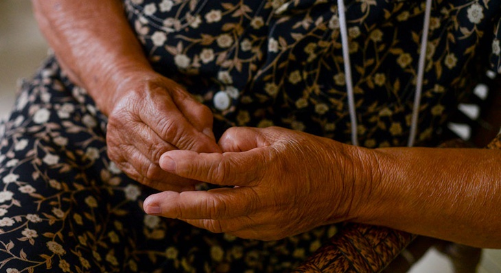 No Junho Violeta, além da saúde, busca-se conscientizar sobre a violência contra a pessoa idosa