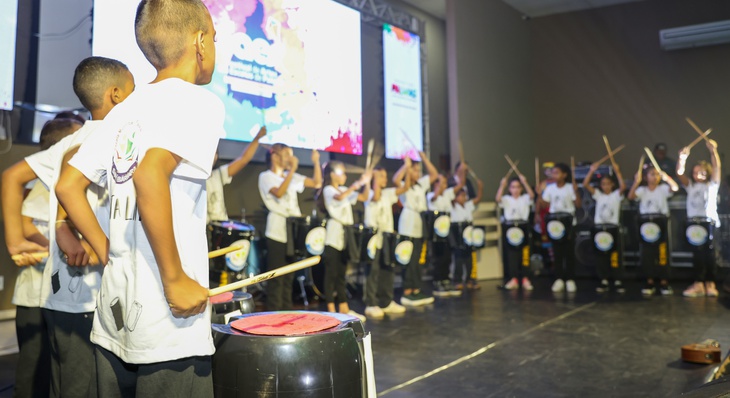 Performance do grupo de Percussão Santa Lata, da ETI Santa Bárbara, conquistou o segundo lugar
