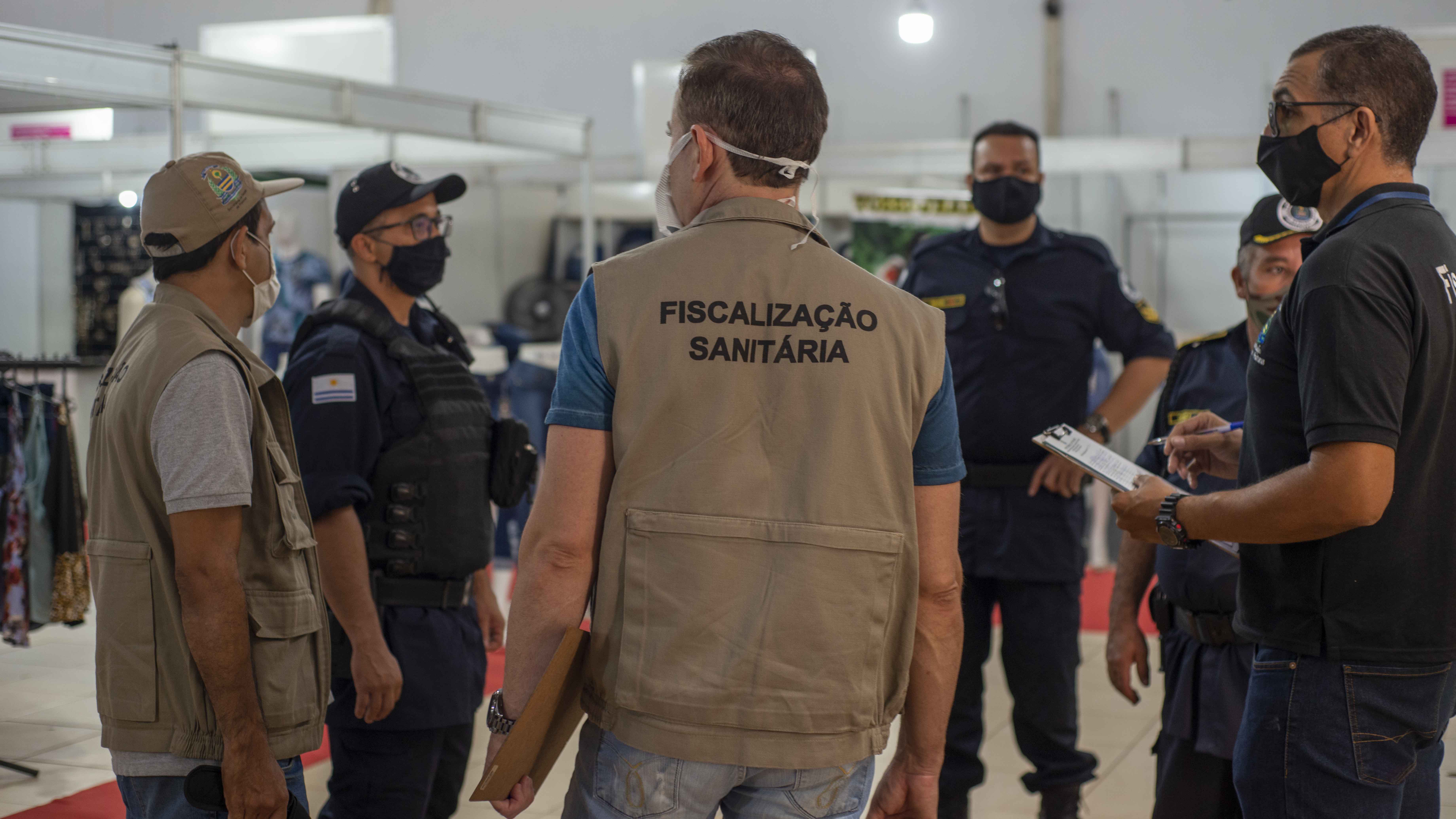 Prefeitura embarga feira que desrespeitava normas estabelecidas pela Prefeitura de Palmas ao combate à Covid-19