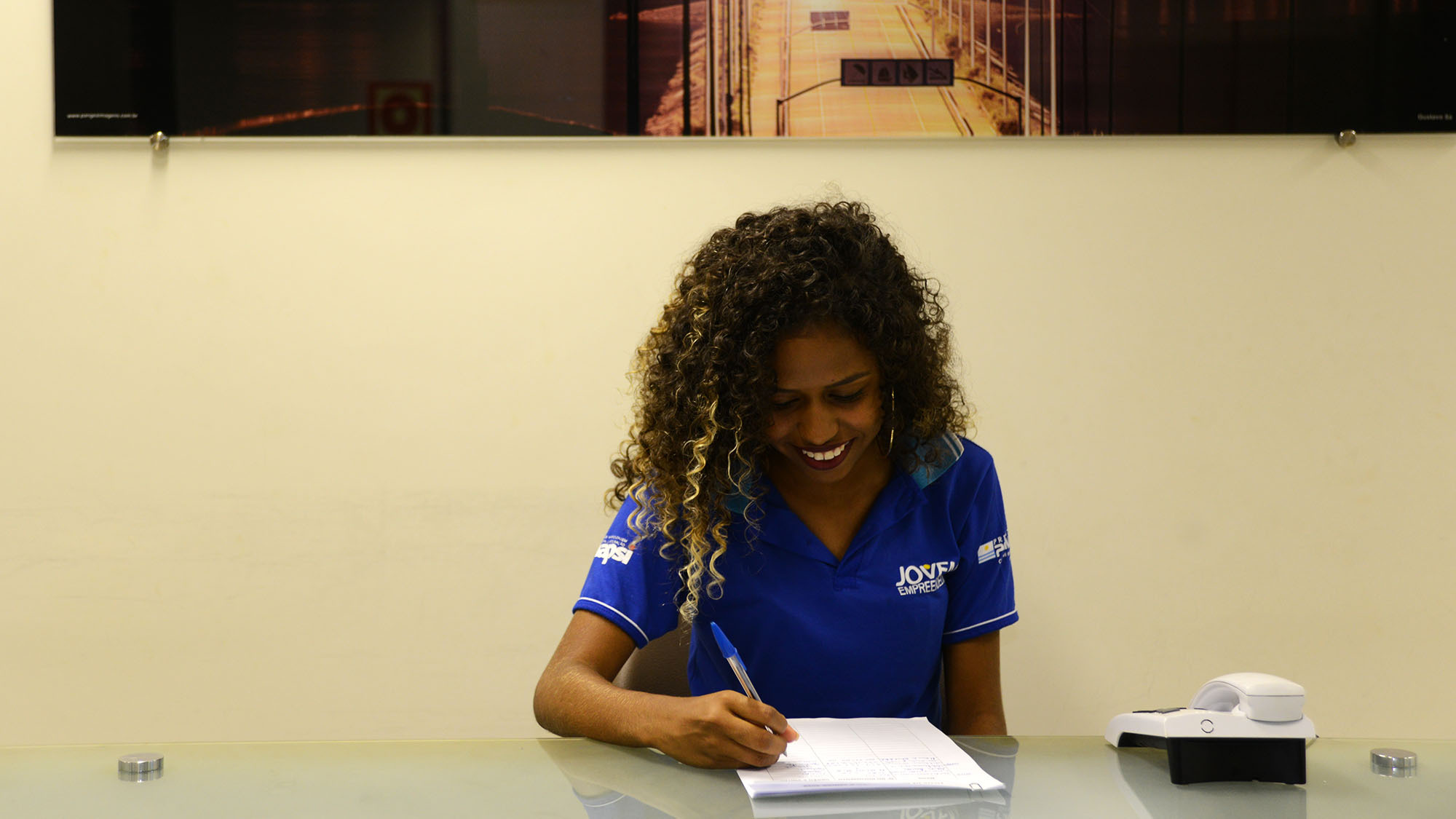 Mulheres que Cuidam – Jovens comemoram primeiro emprego e compartilham suas expectativas