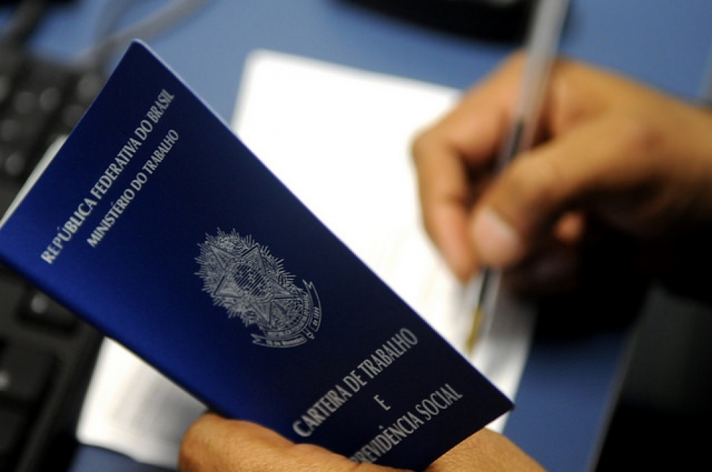 Dezembro começa com 99 vagas de emprego disponíveis no Sine Municipal