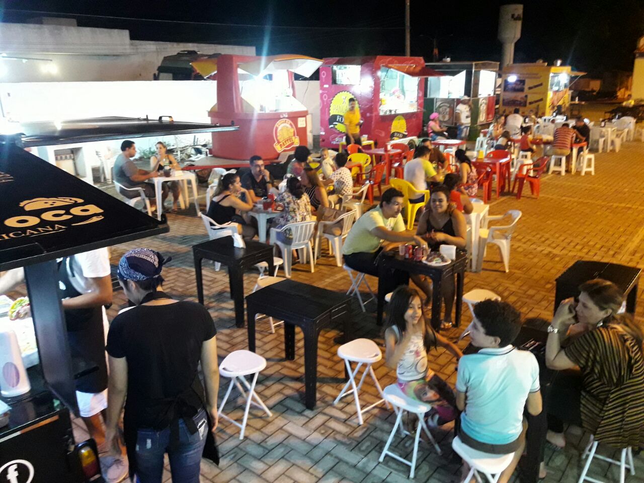 Encontro Foods Trucks é a novidade da Feira da 304 Sul; nesta sexta, 20, tem música ao vivo