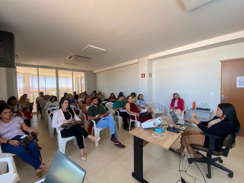 Educação promove formação sobre Gestão de Recursos Públicos e Prestação de Contas