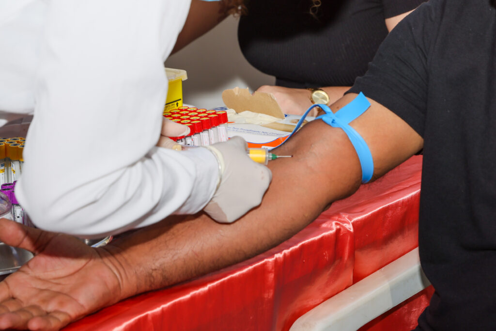 Em janeiro, eram 91 enfermeiros e 108 médicos na Atenção Primária e no final do primeiro semestre os quantitativos foram ampliados para 138 e 132, respectivamente