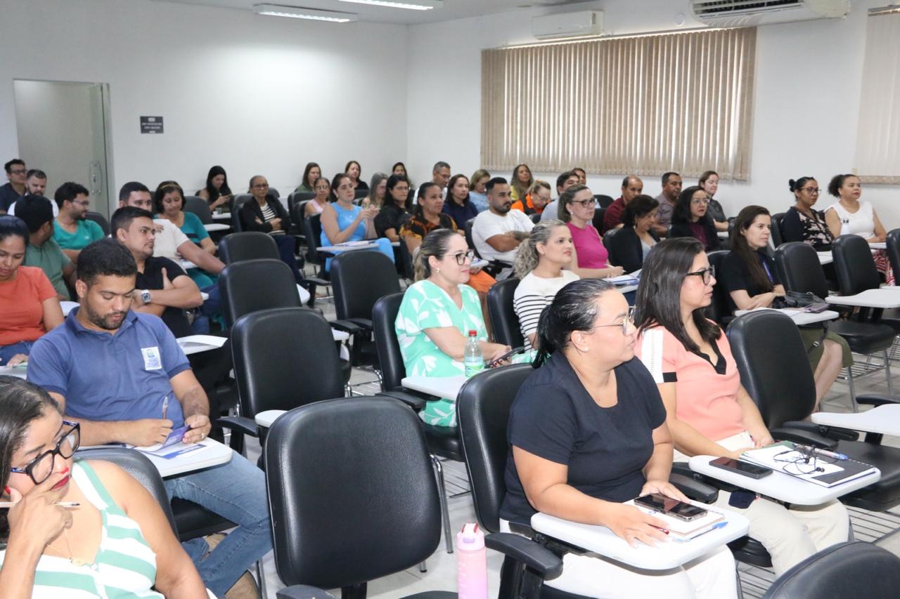 Palestra foi uma rica oportunidade para refletir sobre as relações no trabalho