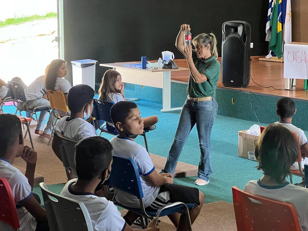 Desenvolvimento Urbano e Meio Ambiente de Palmas realiza ação com alunos da ETI Fidêncio Bogo