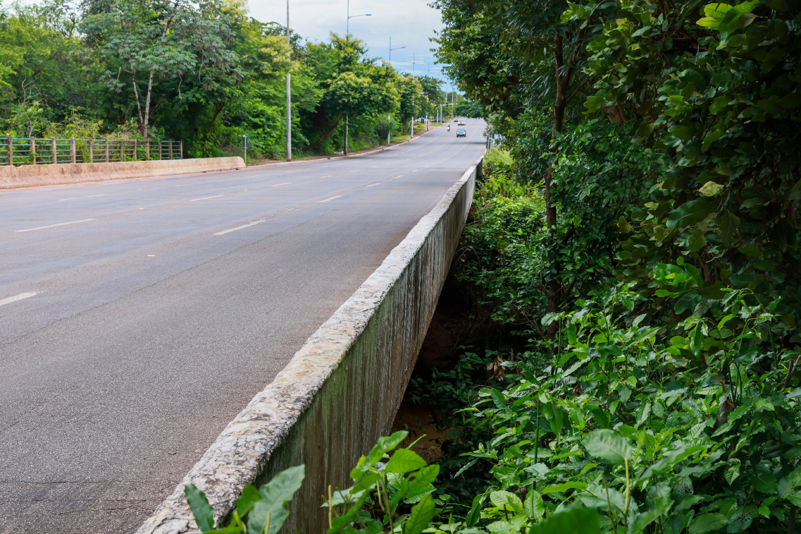 Manutenção, realizada de forma periódica, é para correção de defeitos provocados pela utilização e ação do tempo