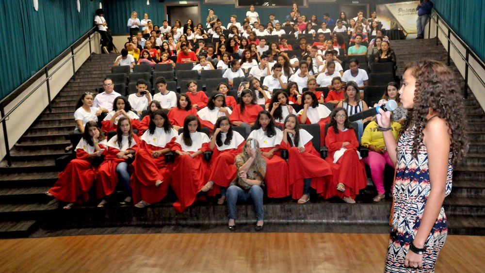 Alunos das escolas municipais celebram Dia da Consciência negra com apresentações culturais