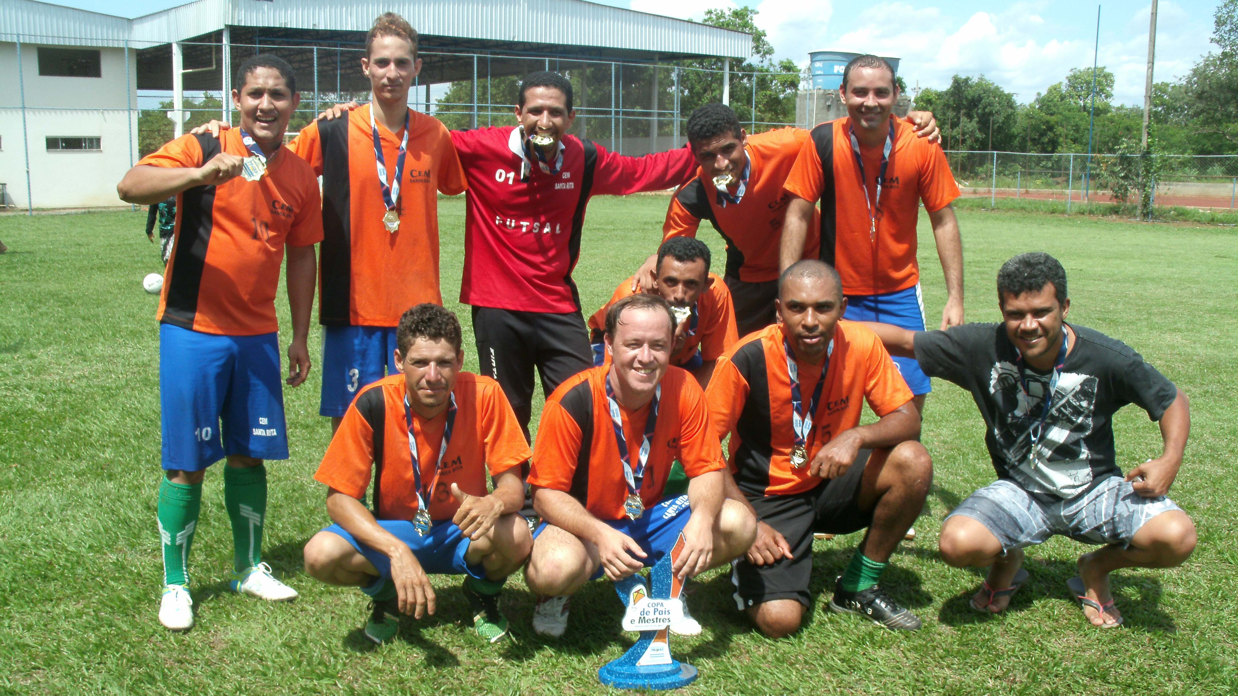 Comunidade escolar participa da Copa de Pais e Mestres