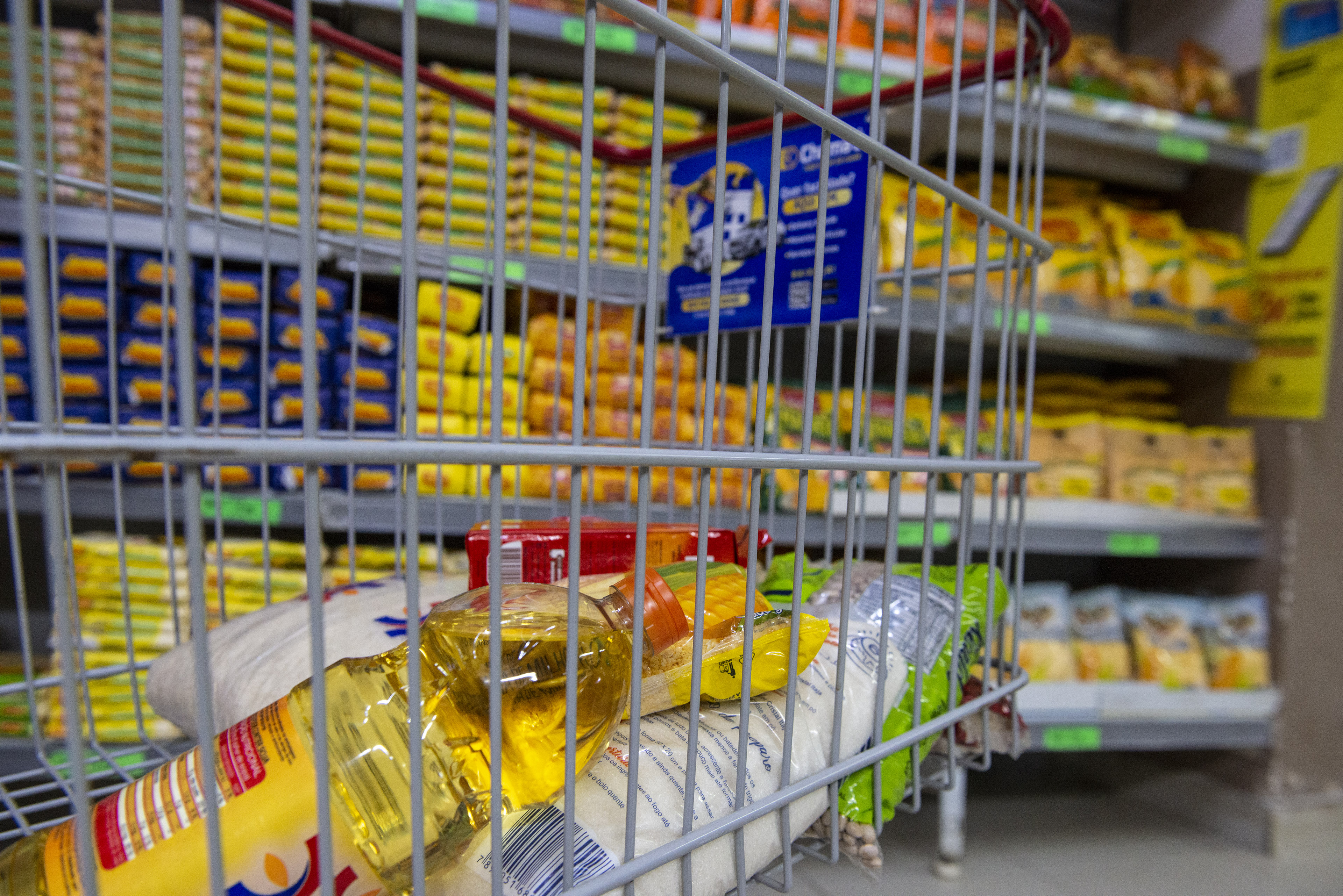 Procon Municipal de Palmas faz levantamento de preços em supermercados da Capital