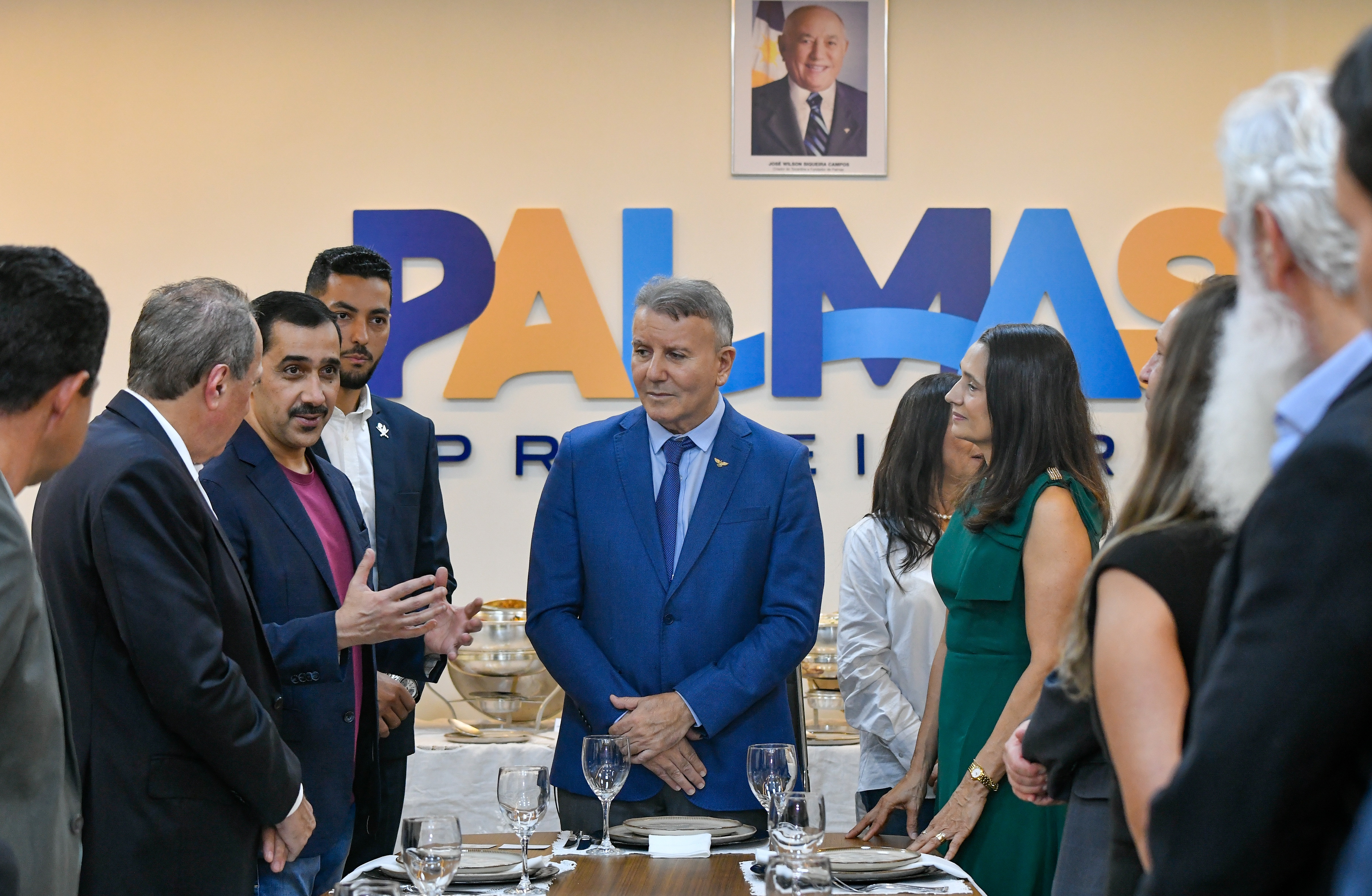 Prefeito Eduardo Siqueira Campos recebe embaixador do Catar e apresenta potencialidades econômicas de Palmas