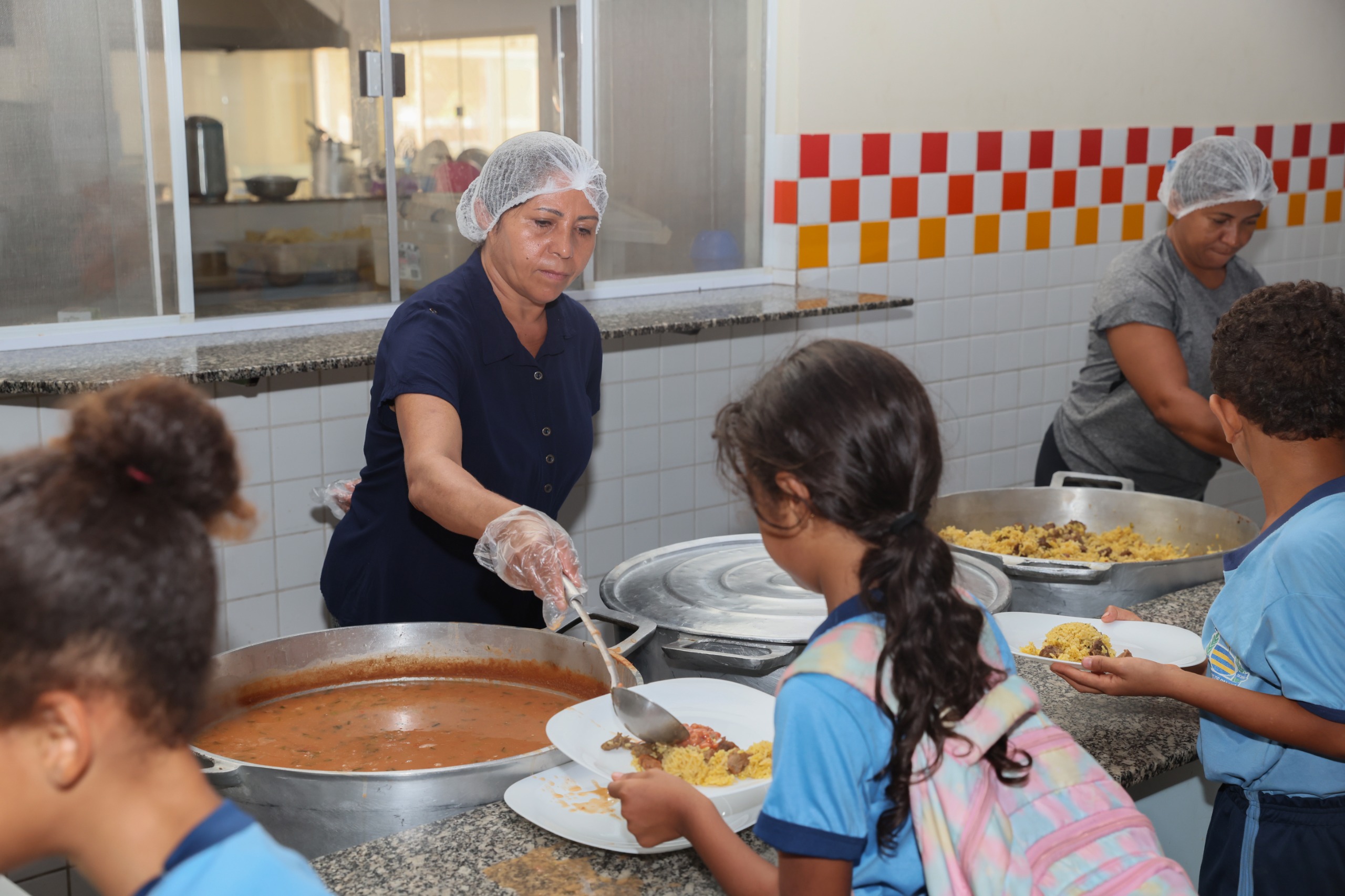 Aprovada Lei 3.297 que moderniza gestão da alimentação escolar e recursos em Palmas