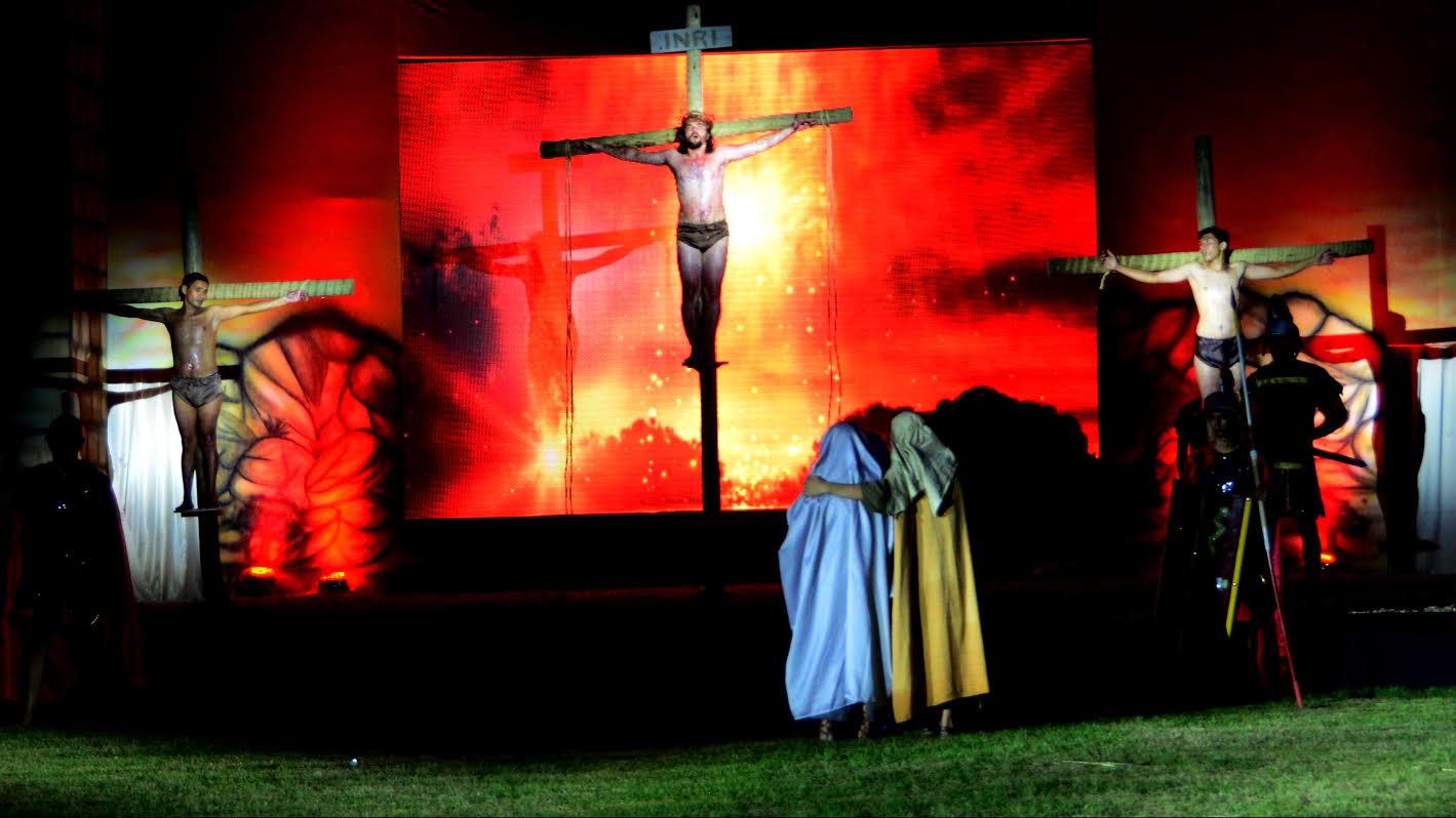 Tradição mantida com fé e emoção na 14ª edição da Paixão de Cristo