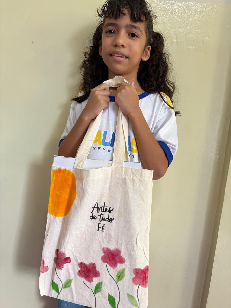 Ecobags produzidas na escola serão utilizadas pelos próprios alunos no dia a dia