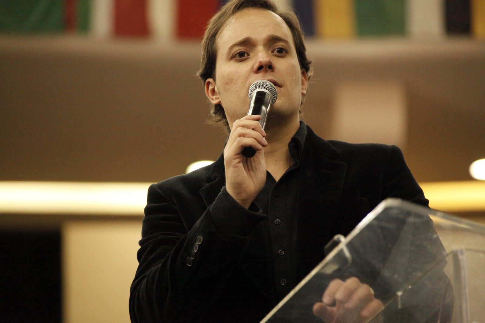 Domingo é dia do público gospel louvar ao som de André Valadão no FGT