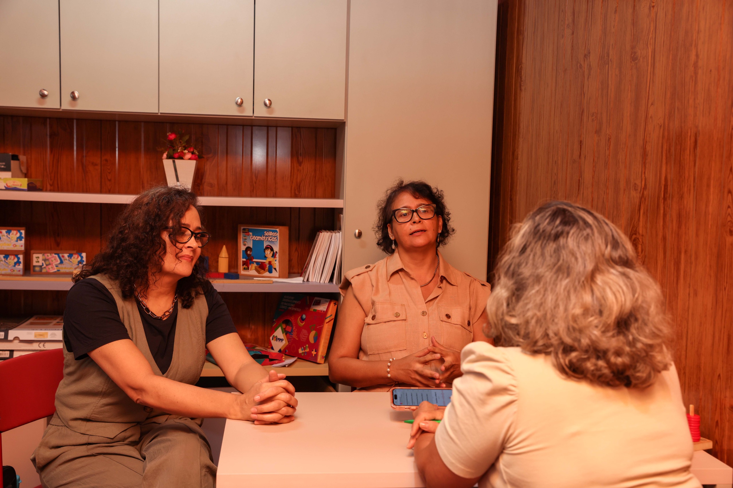 Educadoras por escolha: conheça a história das irmãs professoras que inspiram gerações na Escola Darcy Ribeiro, em Palmas