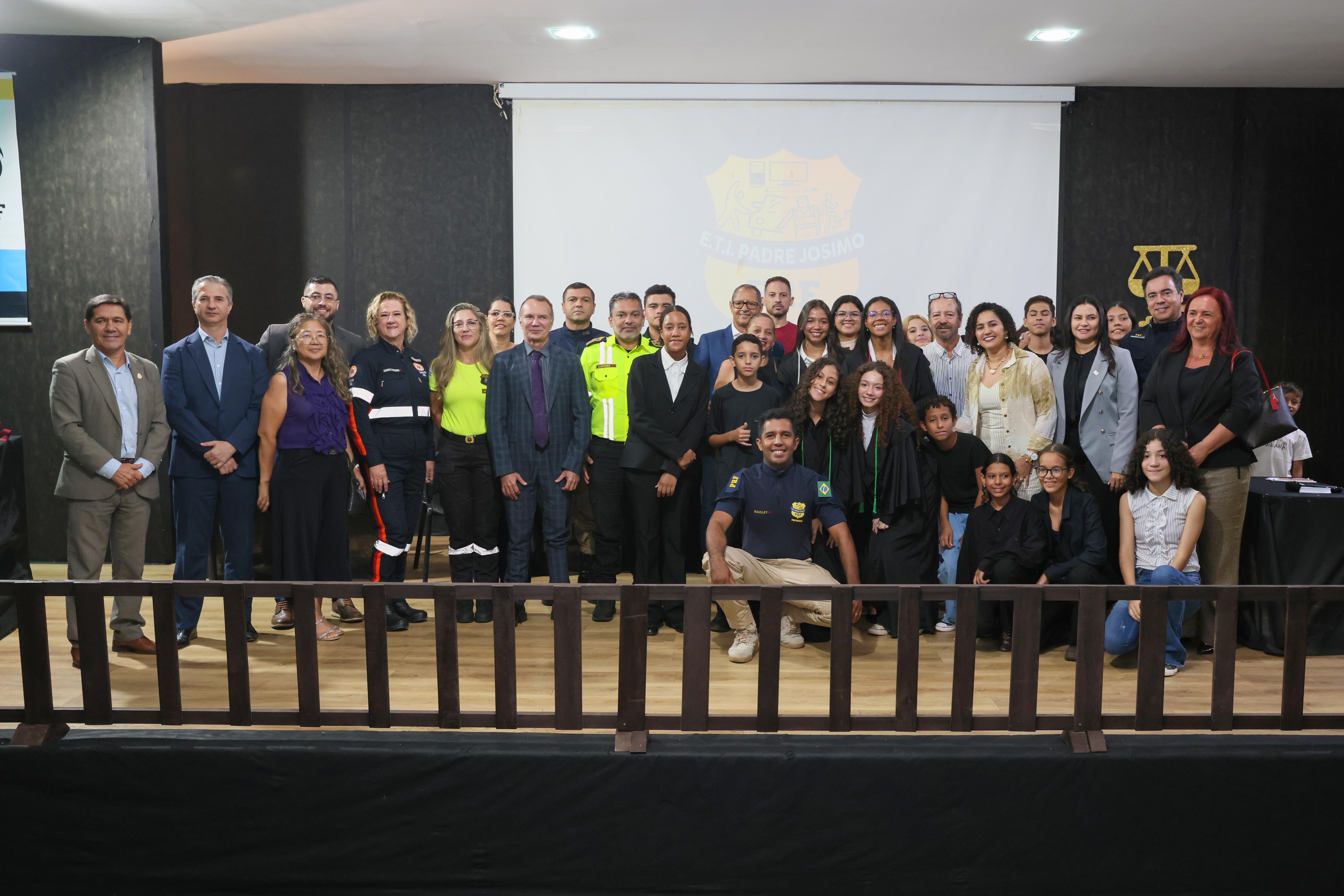 Júri Simulado da Escola de Tempo Integral Padre JosimoData: 22/039/2025Local: Auditório ETI Padre Josimo, Palmas - TOFoto: Júnior Suzuki