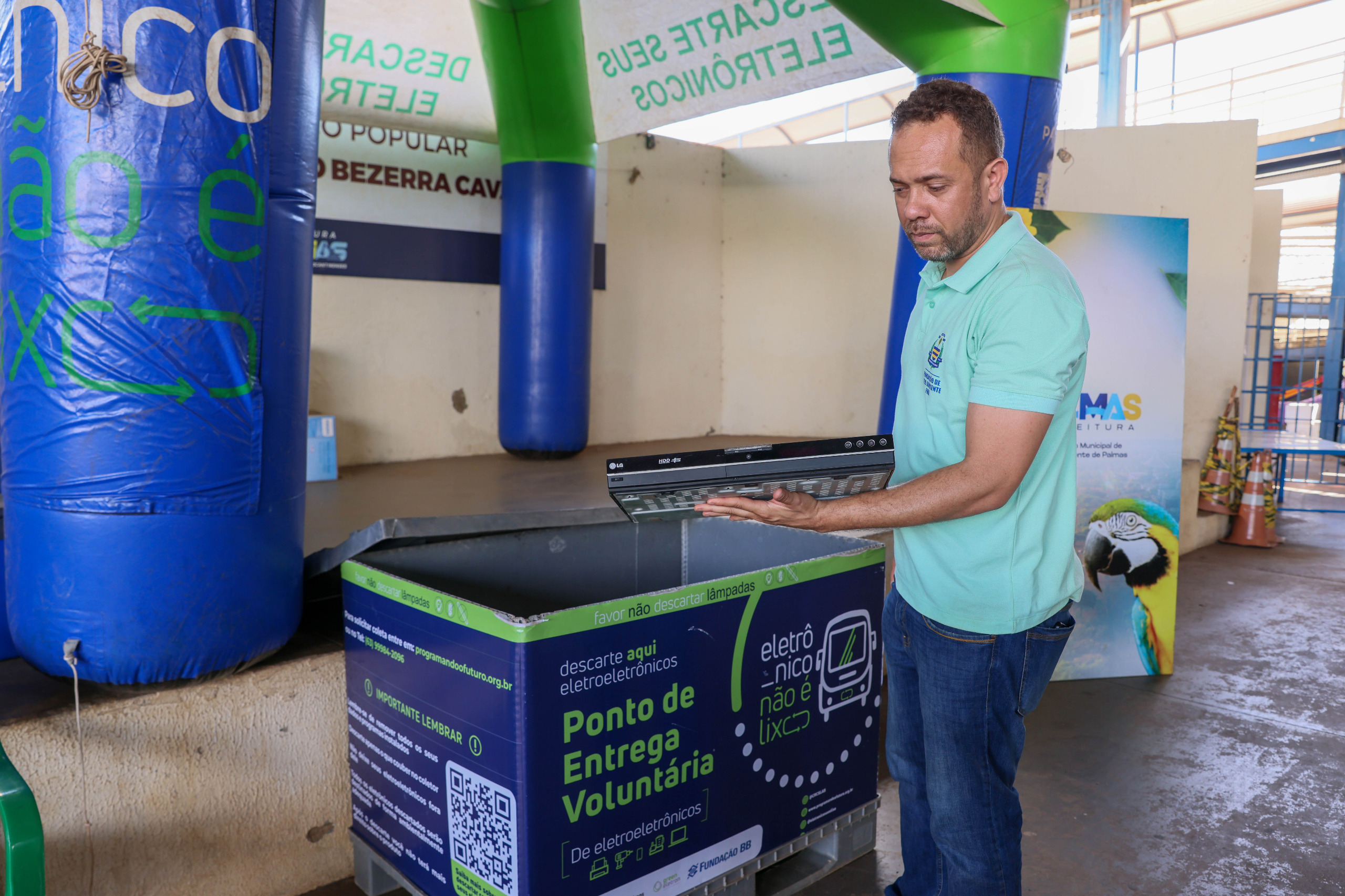 Caravana Eletrônico Não é Lixo recebe na Feira da 304 Sul equipamentos em desuso para reaproveitamento