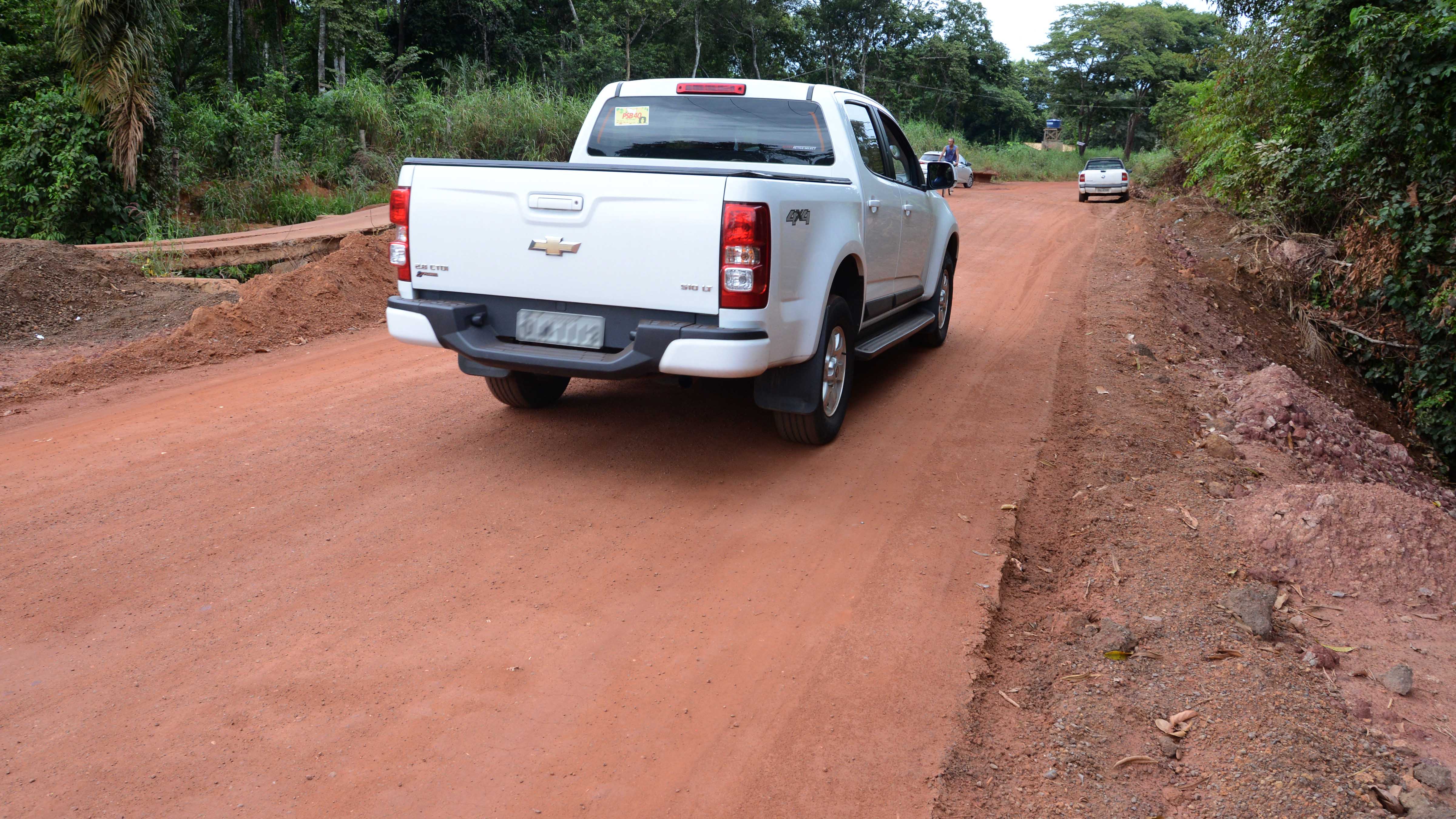 Prefeitura entrega novo acesso sobre o Córrego Taquari