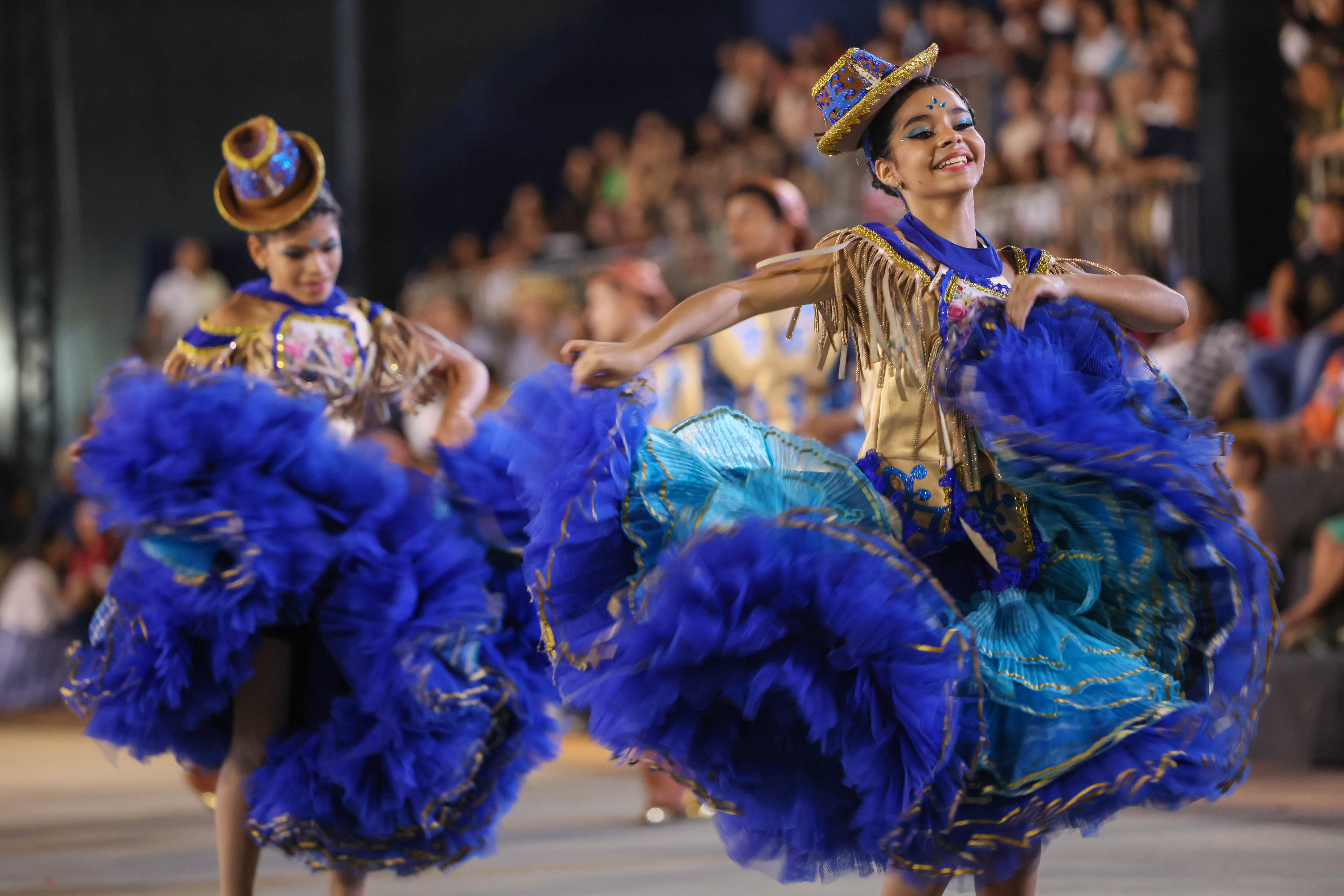 Público presente no primeiro dia do evento já pôde apreciar belas apresentações juninas, como a da ETI Almirante Tamandaré